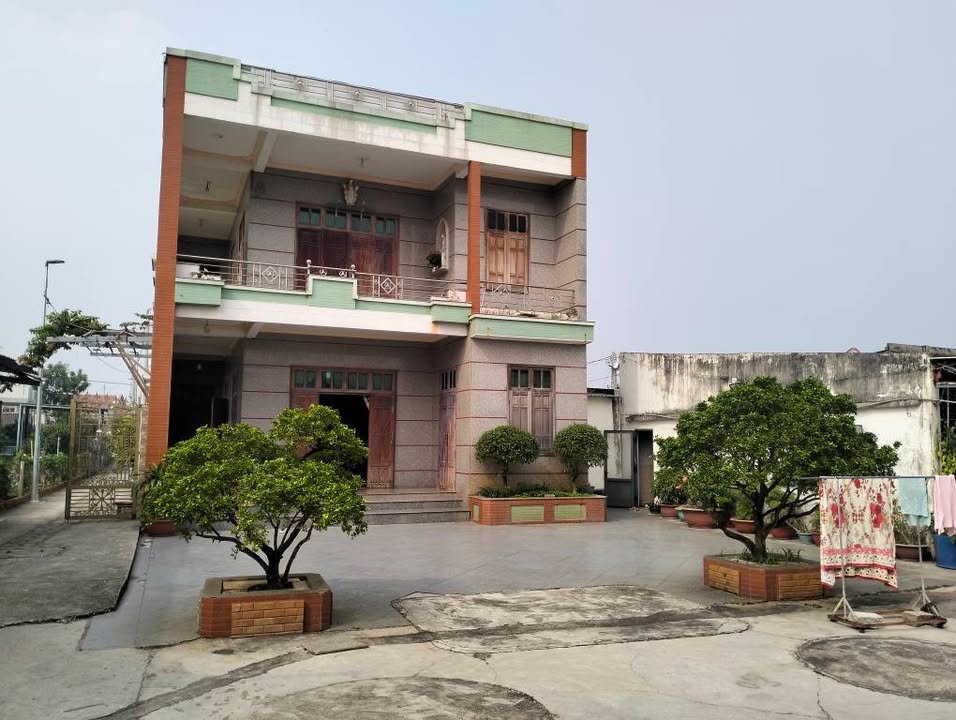 Đất Phước Tỉnh - Xã Long Hải 1.300m² giá 12 tỷ - Tặng biệt thự trên đất!