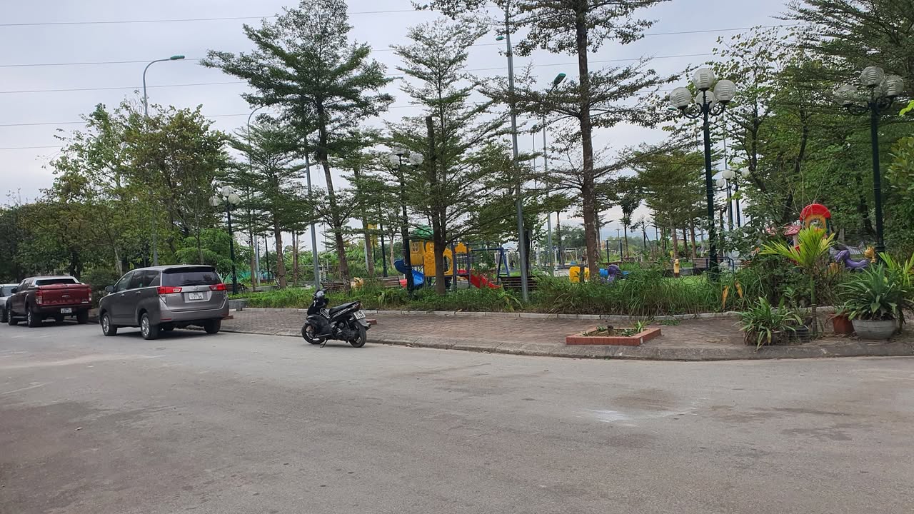 Đất nền Phú Lãm Hà Đông 50m² giá 9.6 tỷ - Lô góc view vườn hoa đẹp!