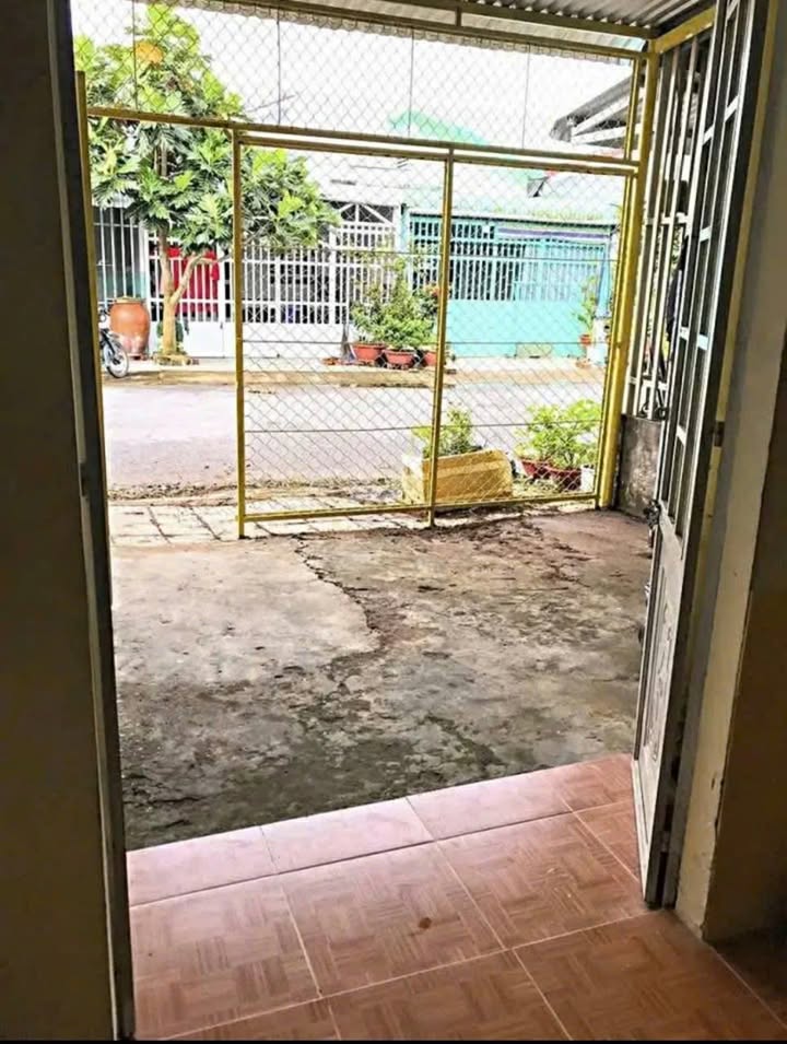 Nhà cấp bốn tại khu Lê Thìn, Sóc Trăng 72m² giá chỉ 460 triệu - Cơ hội đầu tư tuyệt vời!