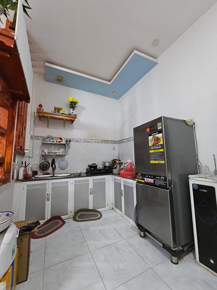 Nhà cấp 4 hẻm Hoàng Minh Thảo, Nha Trang 200m² giá 880 triệu - Tiện nghi đầy đủ!