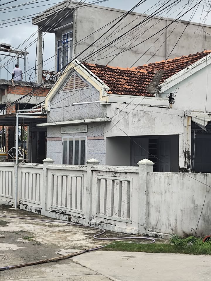 Nhà cấp 4 phường Ninh Thủy 225m² giá 6 tỷ - Căn góc 2 mặt tiền sát biển