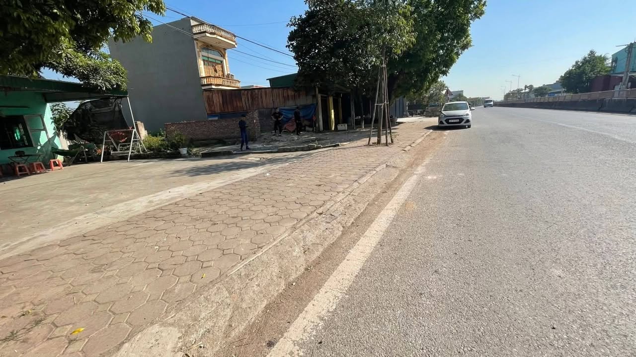 Đất nền mặt đường Quốc lộ 18, phường Hoàng Tân, 200m² - Đầu tư sinh lời ngay!