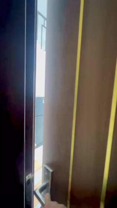 Nhà nhỏ cho thuê tại Cầu Giấy 302m² - Gác xép rộng, có ban công, thang máy tiện lợi!