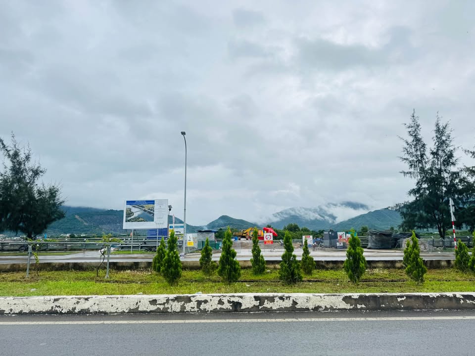 Đất biệt thự Vành Đai 2 Nha Trang 300m² giá 24 tỷ - Cơ hội đầu tư hiếm có!