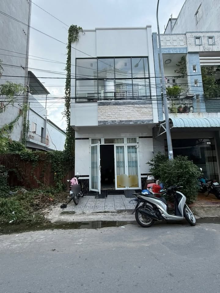 Nhà trệt lầu đường số 1 KDC Metro, Hưng Lợi, 74m² - Sổ hồng hoàn công, giá 5.199 tỷ!