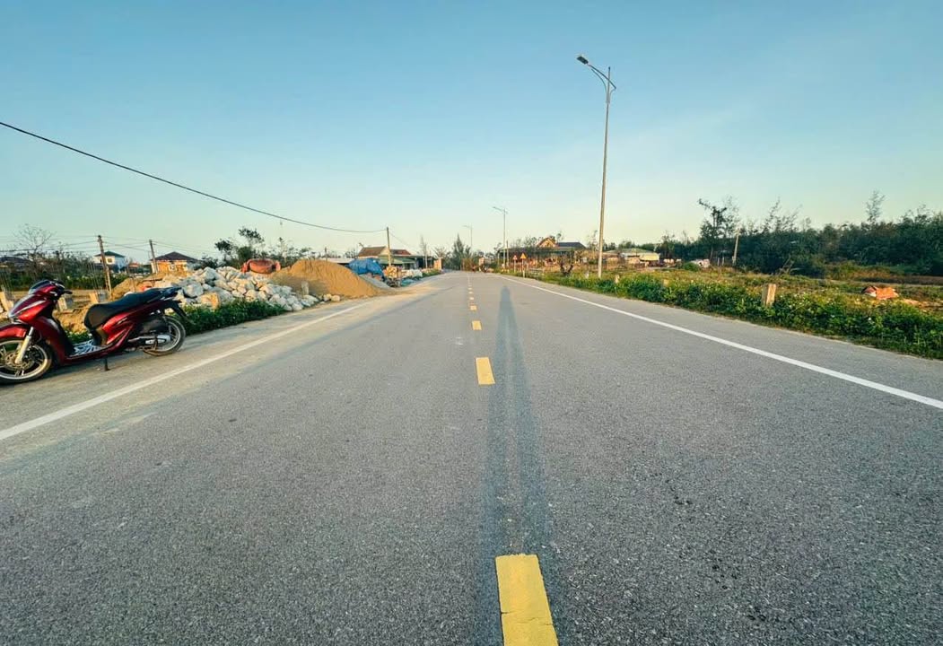 Đất nền Thạch Hội, Hà Tĩnh 300m² giá thỏa thuận - Gần dự án du lịch biển Wyndham Costa