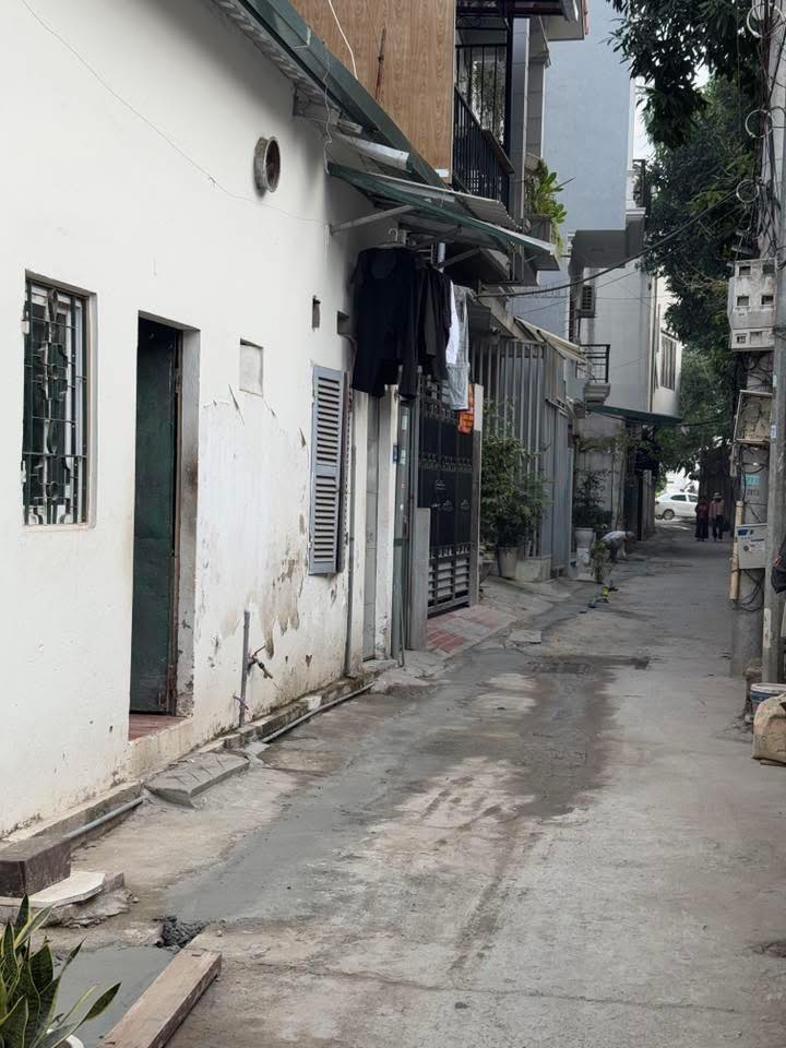 FrontHouse Bồ Đề 80m² giá 11 tỷ - Mặt tiền bề thế gần cầu Chương Dương!