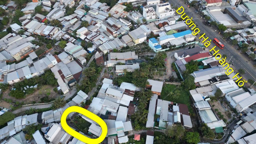 Bán đất 2 mặt tiền đường cặp rạch Bằng Lăng, Mỹ Hòa, Long Xuyên 136m² - Tiềm năng đầu tư sinh lời!