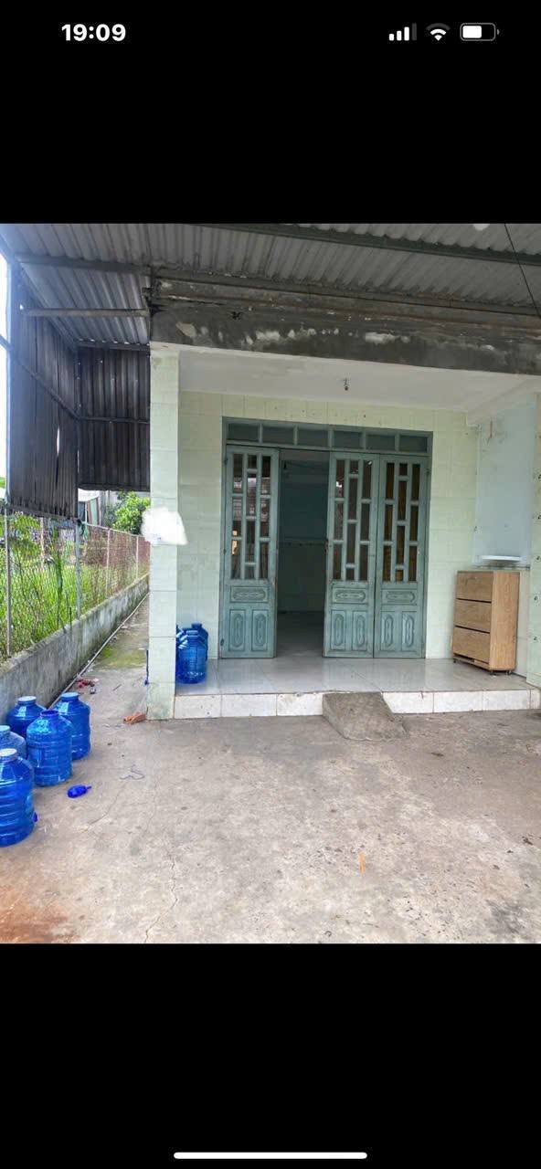 Nhà riêng Trảng Bom 175m² giá 1 tỷ - Sổ đỏ chính chủ, sân xe hơi!