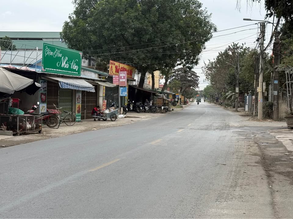 Đất nền Hòa Thạch Quốc Oai 64m² giá 2.2 tỷ - Sổ đỏ chính chủ, vị trí đắc địa!