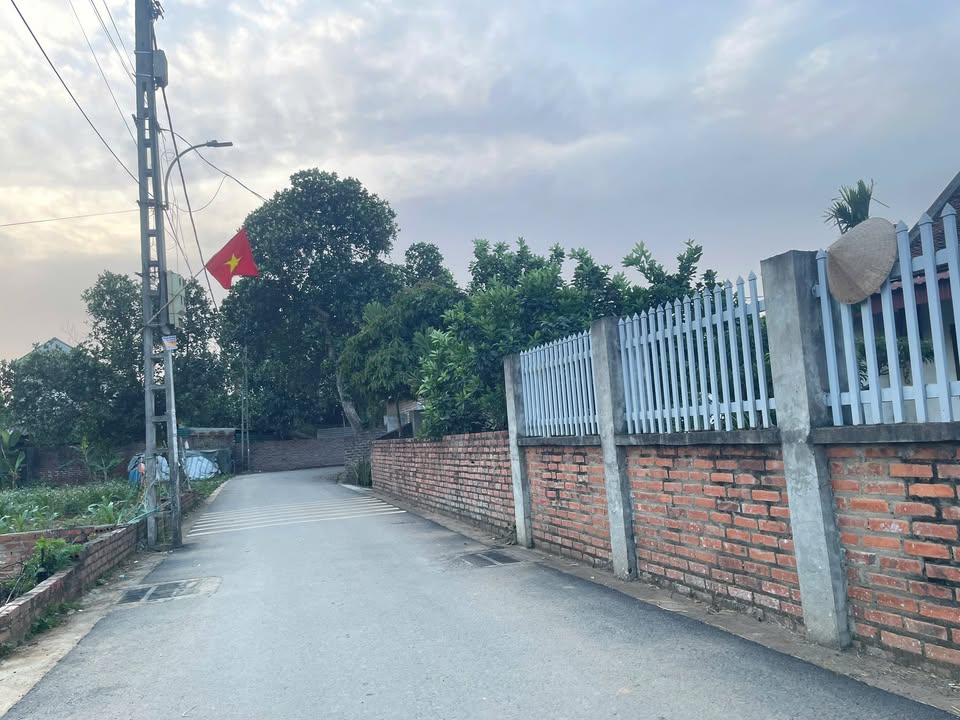 Đất thổ cư 126m² tại thôn 3 Phú Cát, Quốc Oai - Tiện ích đầy đủ, giá thỏa thuận!