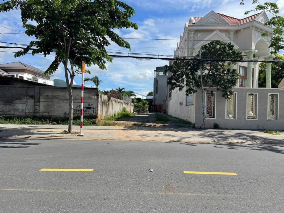 Đất mặt tiền đường Nguyễn An Ninh, phường Long Hương, 188m² giá 4.3 tỷ - Đầu tư sinh lời hấp dẫn!