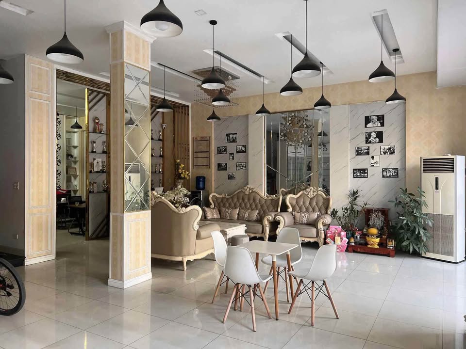 Bán gấp 2 nhà mặt tiền Nguyễn Thị Minh Khai, 152m² - Đầu tư sinh lời ngay!