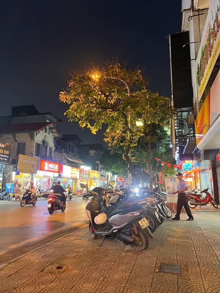 Nhà mặt phố Long Biên 2, 230m² giá thỏa thuận - Đầu tư sinh lời ngay!