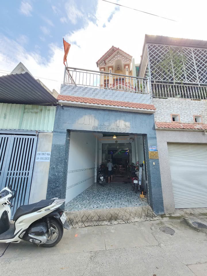 Nhà phố 1 trệt 1 lầu tại Dĩ An 83m² giá 3.95 tỷ - Sổ hồng riêng, hỗ trợ vay ngân hàng!