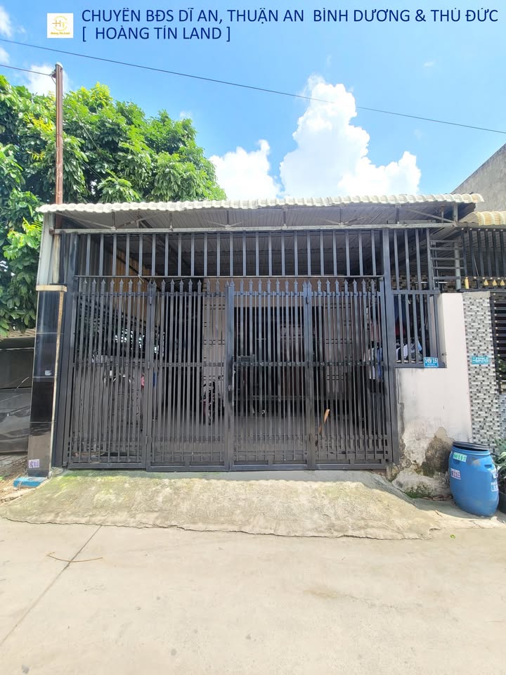 Nhà cấp 4 hẻm xe hơi Tân Bình Dĩ An 108m² giá 3.5 tỷ - Thiết kế tiện nghi, sẵn sàng ở ngay!