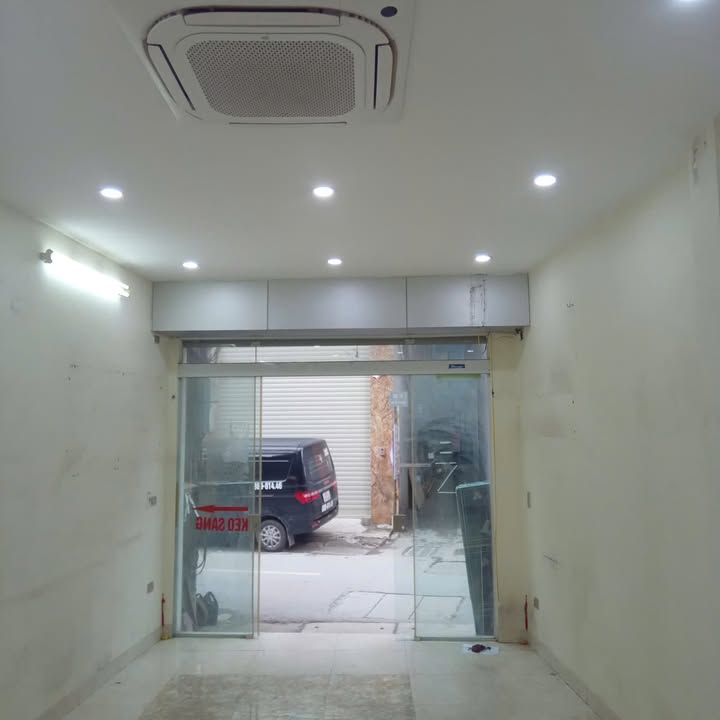 Văn phòng cho thuê Mễ Trì Thượng 35m² giá 8 triệu - Không gian làm việc lý tưởng!