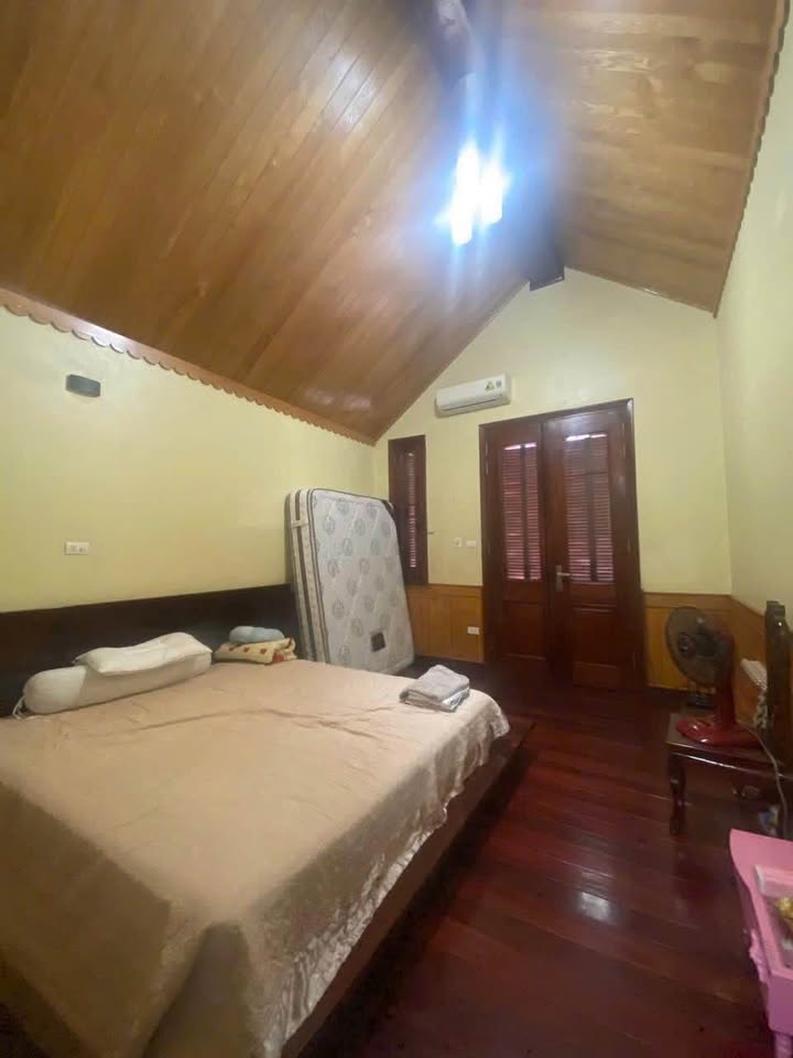 Nhà phố Ngọc Thụy 62m² giá thỏa thuận - Ô tô vào tận nhà, full nội thất gỗ cao cấp!