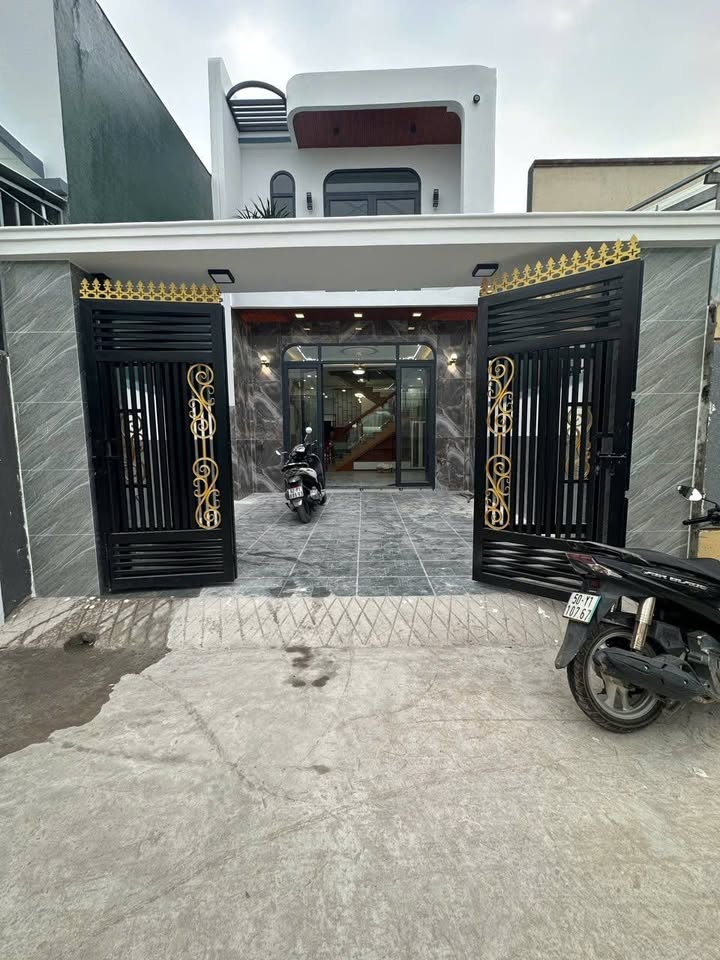 Nhà đẹp Đức Hòa, Long An 90m² giá 2.6 tỷ - Đẹp lung linh, sổ hồng đầy đủ!