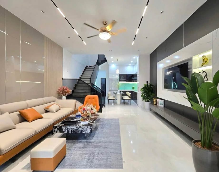 Nhà riêng Dương Nội 37m² giá 6 tỷ - Lô góc thoáng sáng, an sinh tốt!