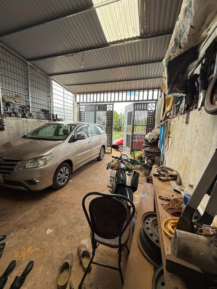 Nhà hẻm Nguyễn Siêu, P. Diên Hồng, Gia Lai 175m² giá 1.35 tỷ - Sân ô tô rộng rãi!