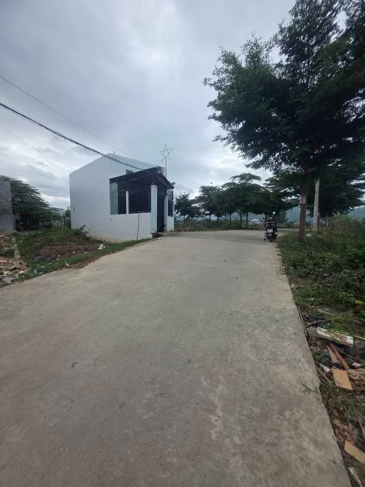 Đất nền Phú Trung Vĩnh Thạnh Nha Trang 97.6m² giá 2.45 tỷ - Vị trí cao ráo, ô tô vào tận nơi!