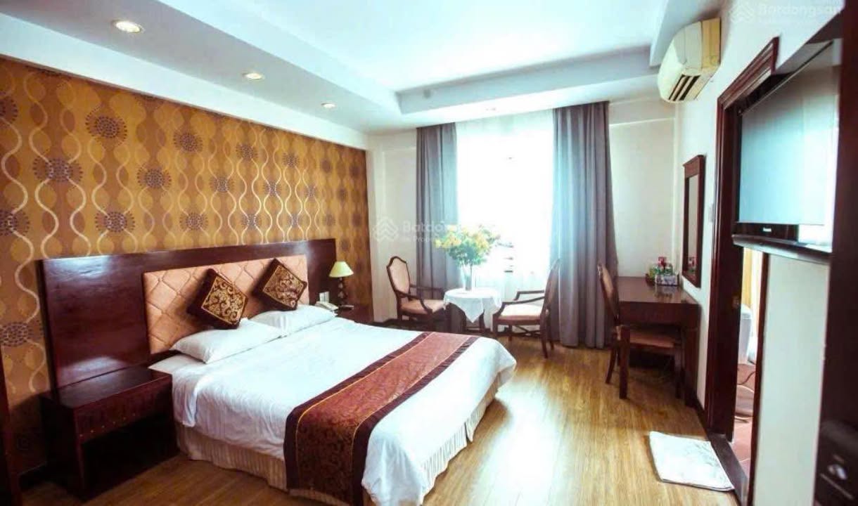 Khách sạn cho thuê mặt tiền Trần Phú Nha Trang 15 tầng - Cơ hội đầu tư hấp dẫn!