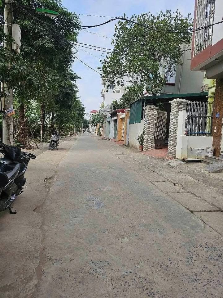 Nhà 4 tầng Sông Tô Lịch, Ngọc Hồi, Thanh Trì 63m² giá 9,2 tỷ - Ô tô đỗ cửa, đầy đủ tiện nghi!