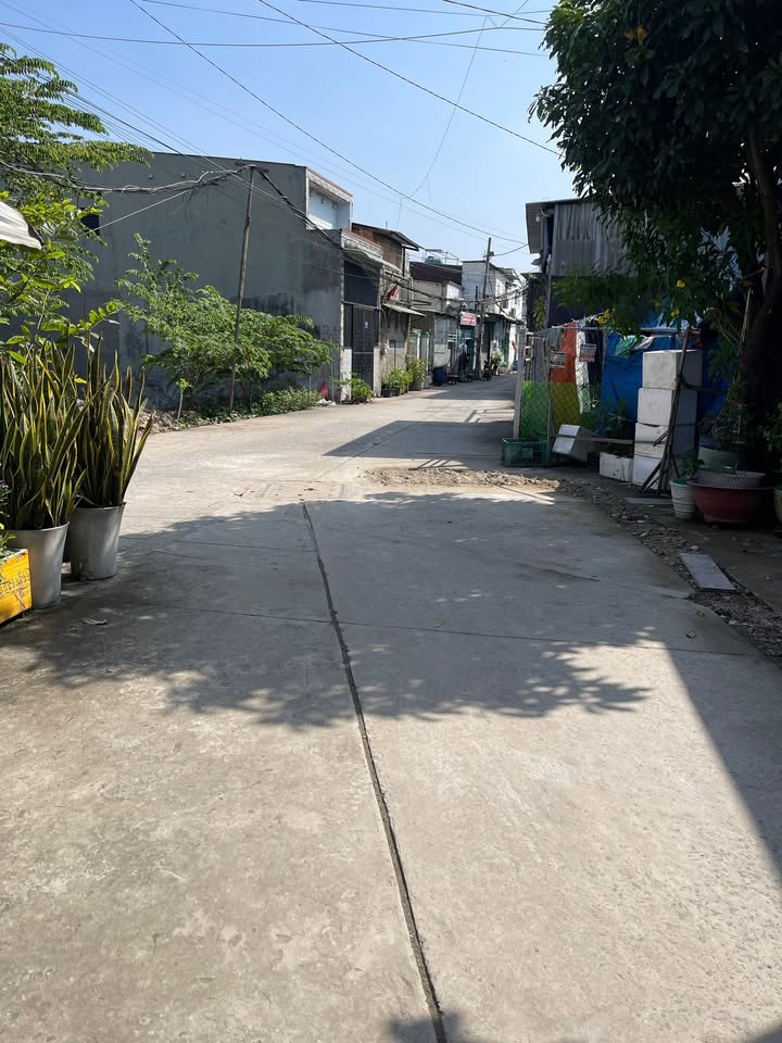 Nhà phố Bình Chánh 70m² giá 1.9 tỷ - Chính chủ bán gấp!