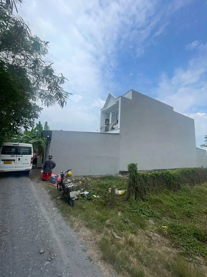 Nhà 1 trệt 1 lầu đường ô tô Mỹ Lộc, Cần Giuộc 100m² giá chỉ 1,6 tỷ - Sẵn sàng vào ở!