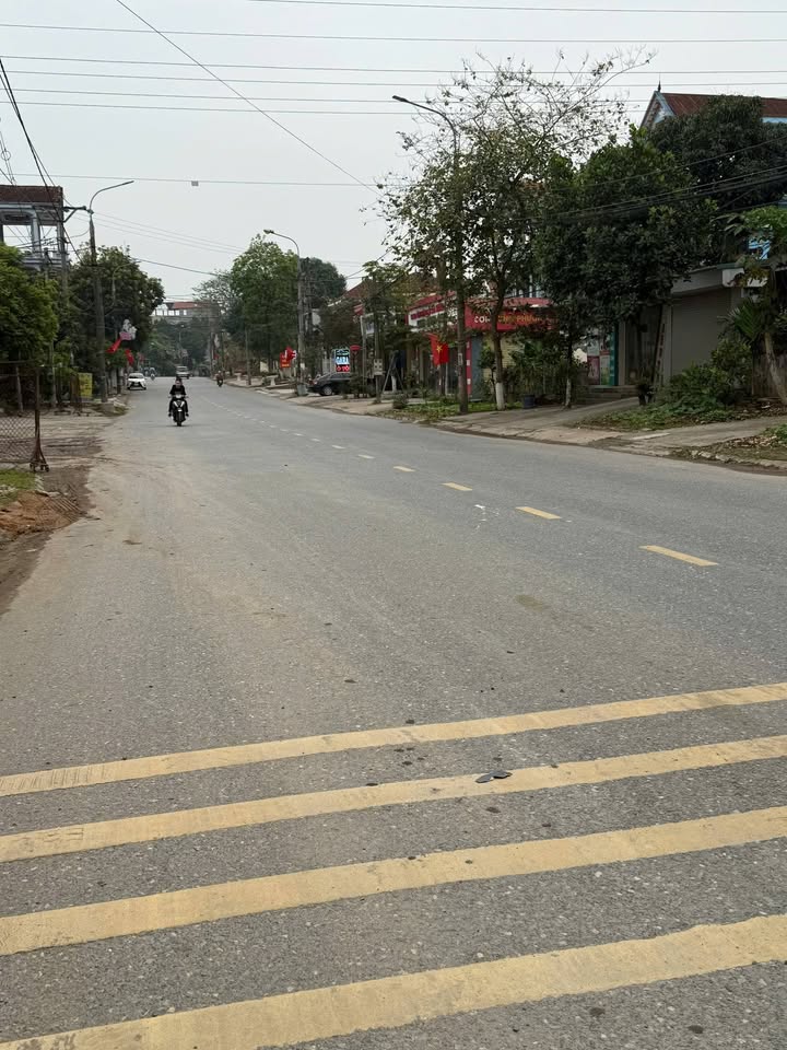 Đất nền Lập Thạch 150m² giá 3.5 tỷ - Vị trí trung tâm cực đẹp!