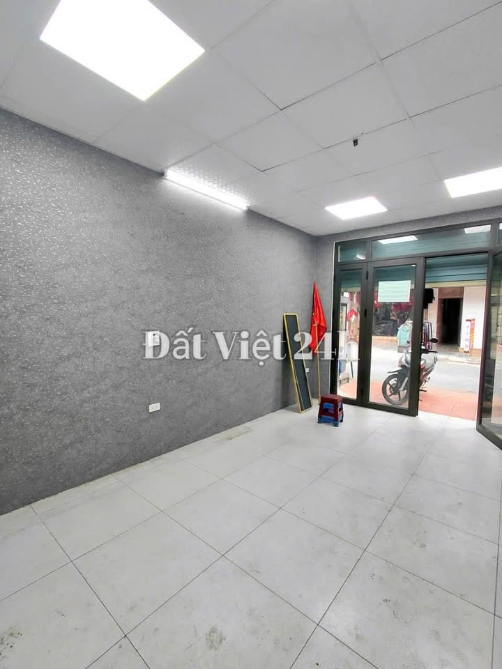 Nhà cho thuê mặt đường Lam Sơn 32m² giá 7 triệu - Kinh doanh thuận lợi