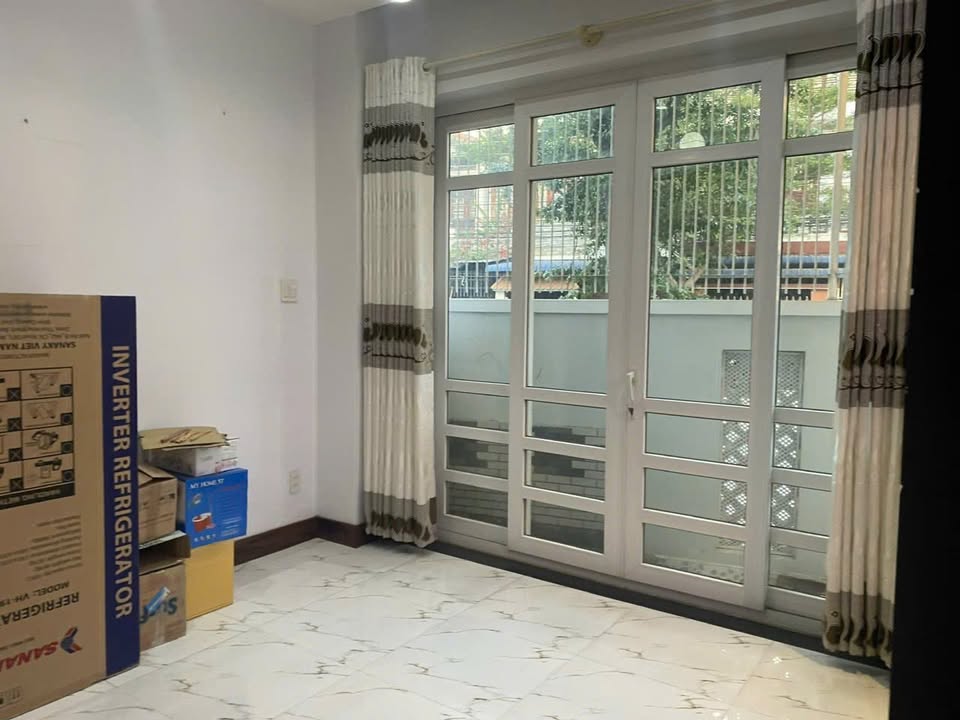 Nhà biệt thự lô góc 2 mặt tiền Phan Văn Trị, 84m² giá 6,3 tỷ - Cơ hội đầu tư tốt!