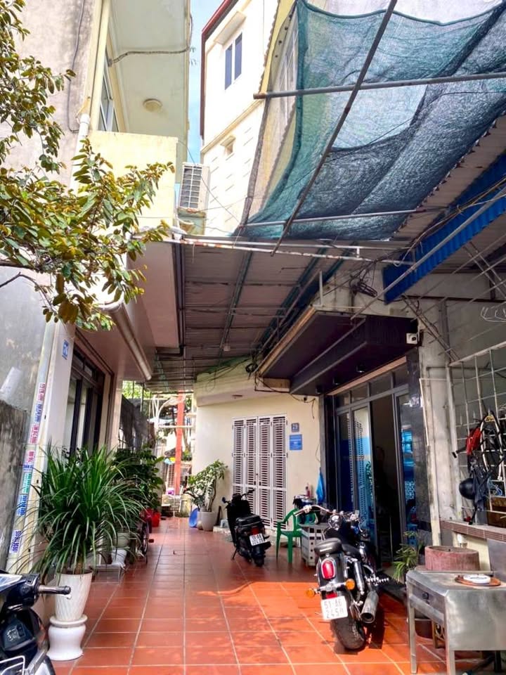 Nhà 4 tầng Khúc Hạo, Vĩnh Niệm 32m² giá 2.25 tỷ - Chính chủ, vị trí gần Aeon Mall!