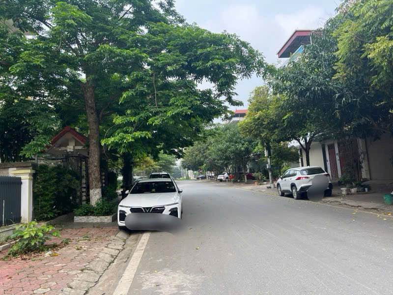 Biệt thự xây thô 3 tầng 1 tum tại KĐT số 5 Nam Tiến 337.5m² giá 14.8 tỷ - Đầu tư sinh lời ngay!