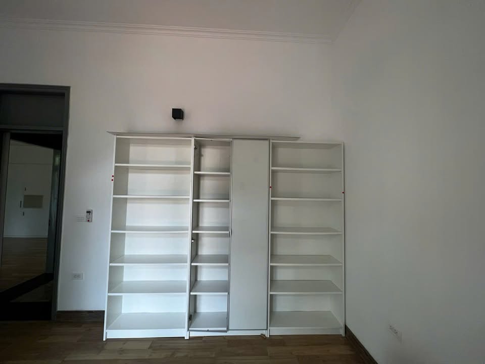 Biệt thự 255.5m² Đặng Thai Mai, Tây Hồ 56 tỷ - Thiết kế Châu Âu, ô tô vào nhà!