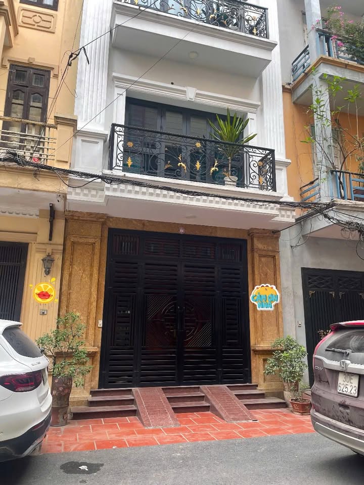 Nhà phố Ngụy Như Kon Tum, Thanh Xuân 40m² - Ô tô vào tận nơi, sổ đỏ chính chủ!