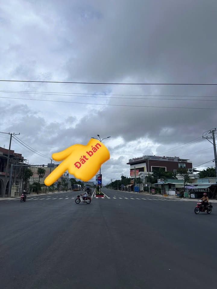 Đất nền góc 2 mặt tiền đường ven biển Long Hải 2700m² - Giá siêu hấp dẫn!