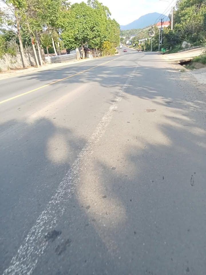 Đất thổ cư 2600m² mặt tiền Quốc lộ 20 tại Đạ M'ri, Lâm Đồng - Cơ hội đầu tư tuyệt vời!