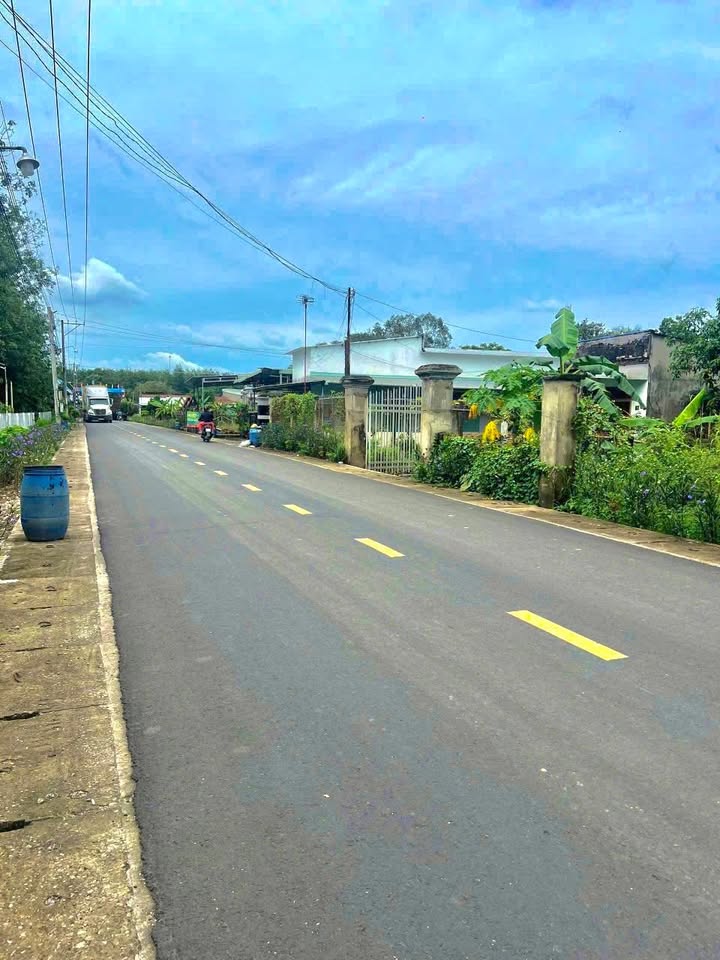 Đất thổ cư 350m² Trừ Văn Thố - Bàu Bàng chỉ 1 tỷ - Cơ hội đầu tư tuyệt vời!