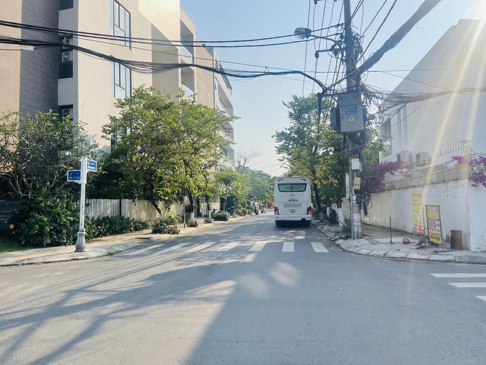 Mặt tiền Trần Văn Dư Đà Nẵng 100m² giá 9 tỷ - Cách biển Mỹ Khê chỉ 300m!
