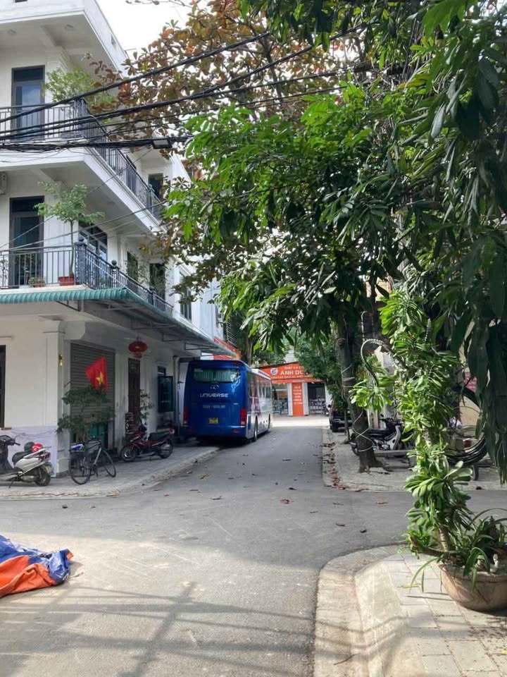 Nhà 4 tầng đường Nguyễn Văn Cừ, phường Thanh Bình, 55m² - Thiết kế sang trọng, hiện đại!