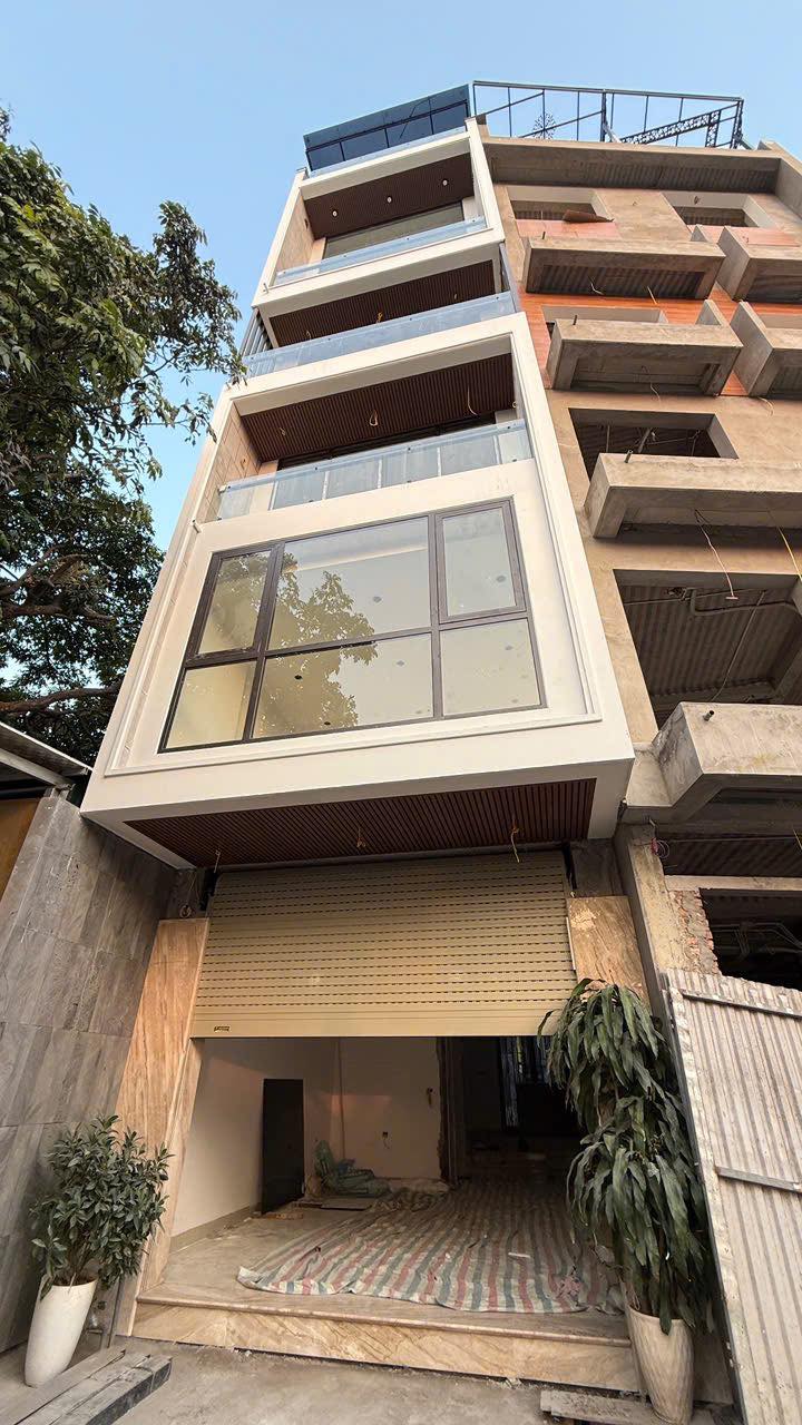 Bán nhà mặt phố Lý Sơn quận Long Biên 55m² - Cơ hội đầu tư hấp dẫn!