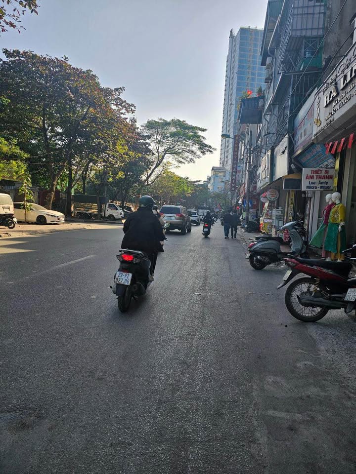 Bán Nhà Phân Lô Ngõ 105 Doãn Kế Thiện, Cầu Giấy, 60m² giá 27.3 tỷ - Vị trí vàng, kinh doanh sầm uất!