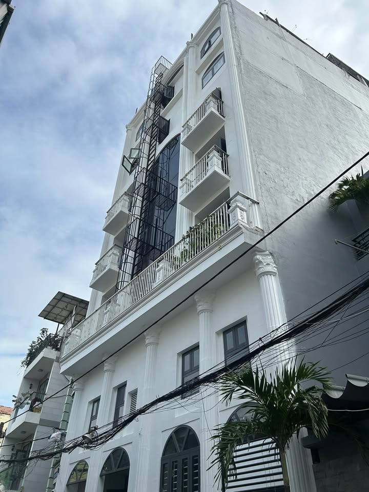 Căn hộ 77 phòng Tân Bình 242m² giá 57 tỷ - Siêu lợi nhuận 9.8%/năm!