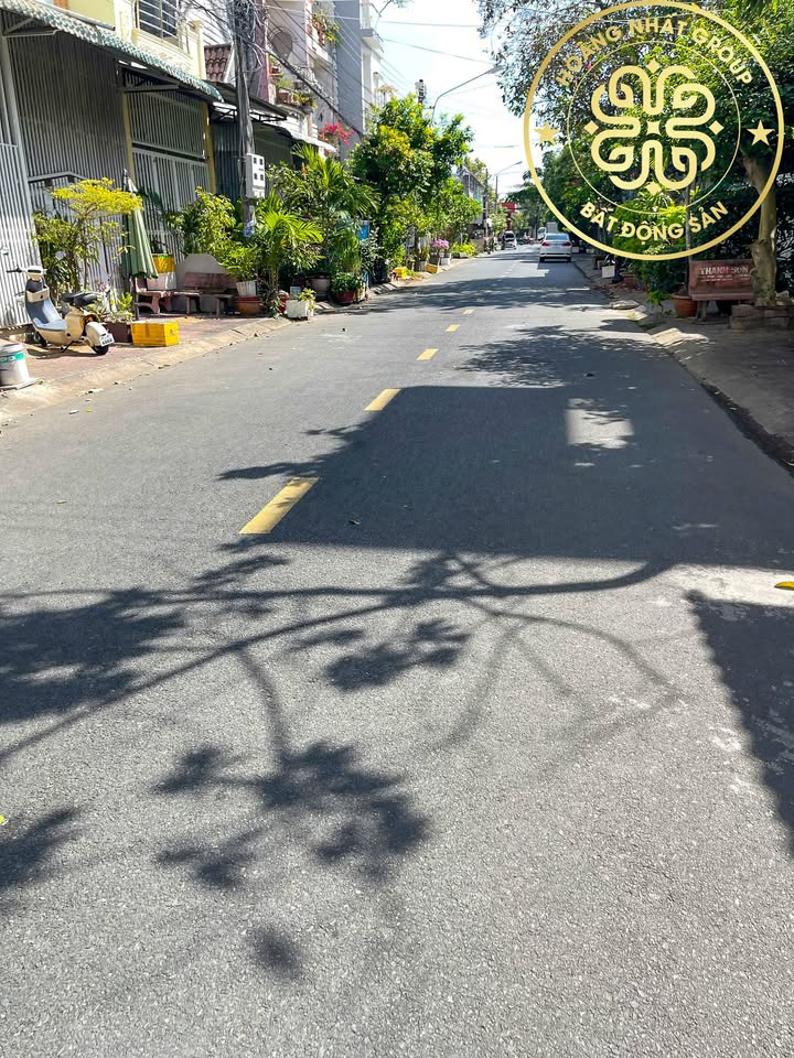 Đất nền Phạm Ngũ Lão, Cà Mau 116m² giá 2 tỷ - Sổ hồng đầy đủ, khu dân cư đông đúc!