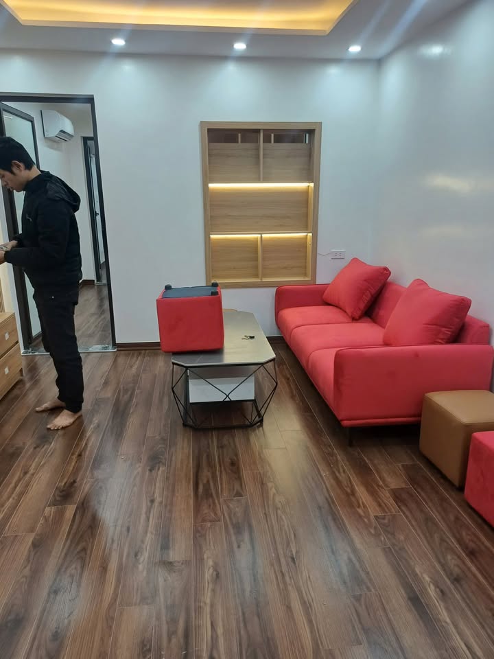 Căn hộ Tập thể Quỳnh Mai, Hai Bà Trưng 54m² - Sổ đỏ chính chủ, ô tô đỗ tận nơi!