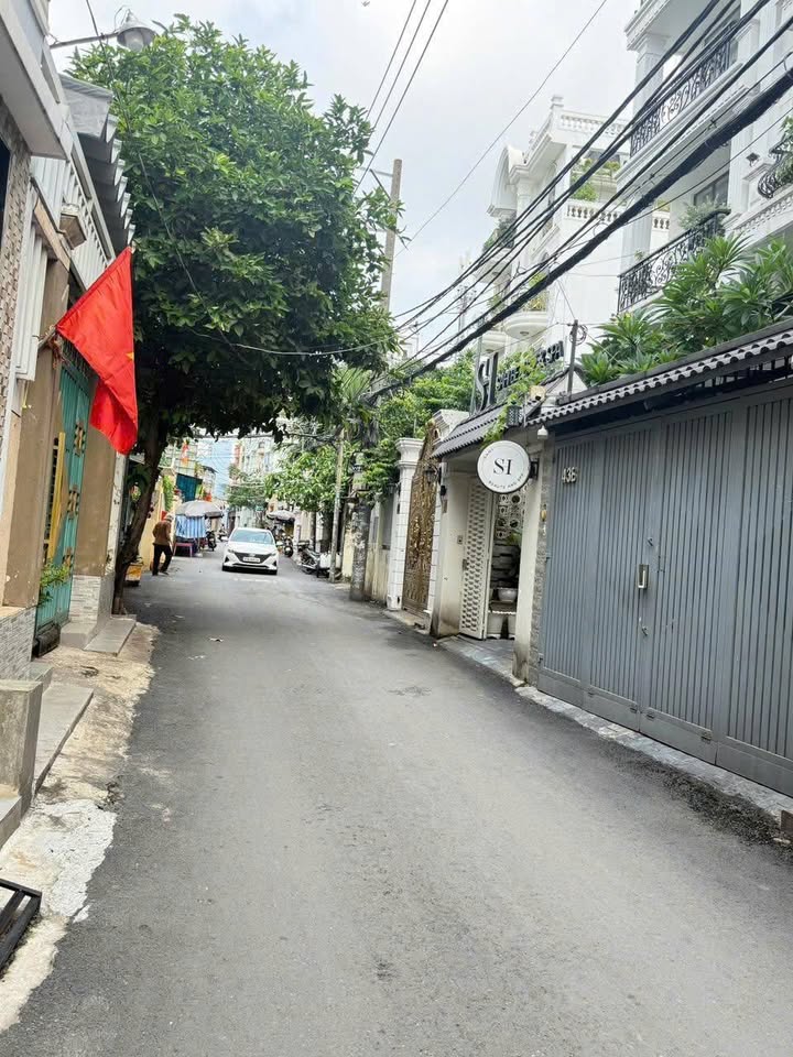 Nhà mặt tiền Phan Văn Trị, Bình Thạnh 50m² giá 12.8 tỷ - Kinh doanh thuận lợi!