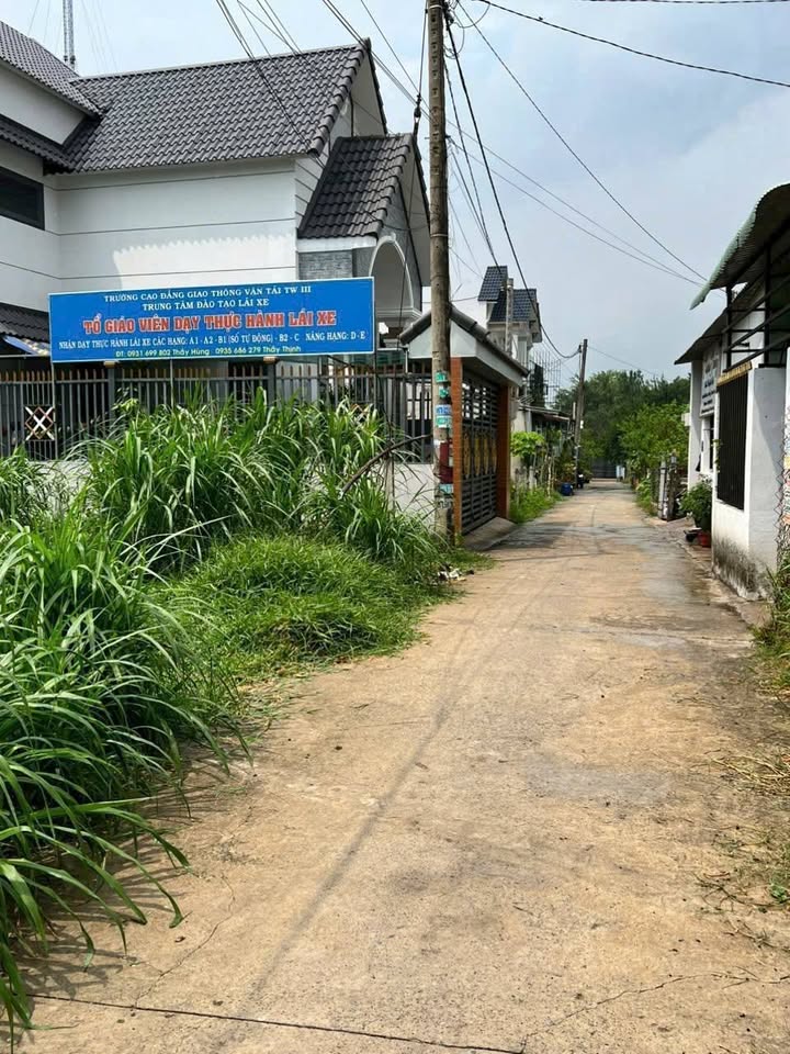 Nhà cấp 4 Tân Thạnh Đông, Củ Chi 162m² giá 2.6 tỷ - Cơ hội đầu tư sinh lời!