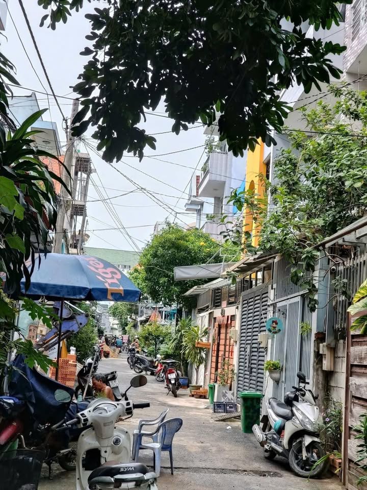 Đất Gò Vấp 63m² giá 5.35 tỷ - Hẻm xe hơi thông thoáng, pháp lý chuẩn!